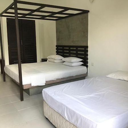 Lavendra Villa Mirissa Buitenkant foto