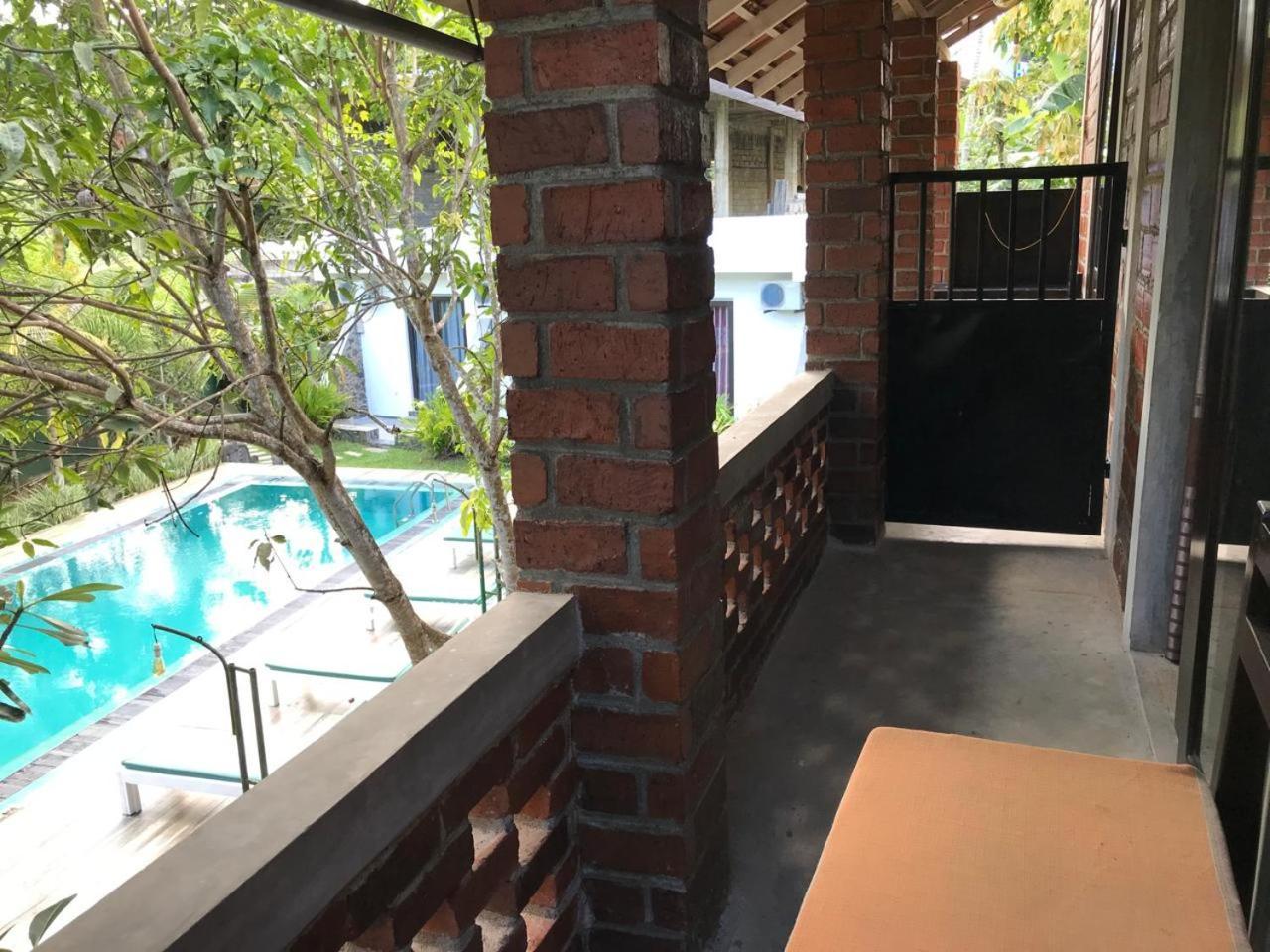 Lavendra Villa Mirissa Buitenkant foto