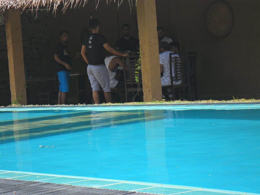 Lavendra Villa Mirissa Buitenkant foto