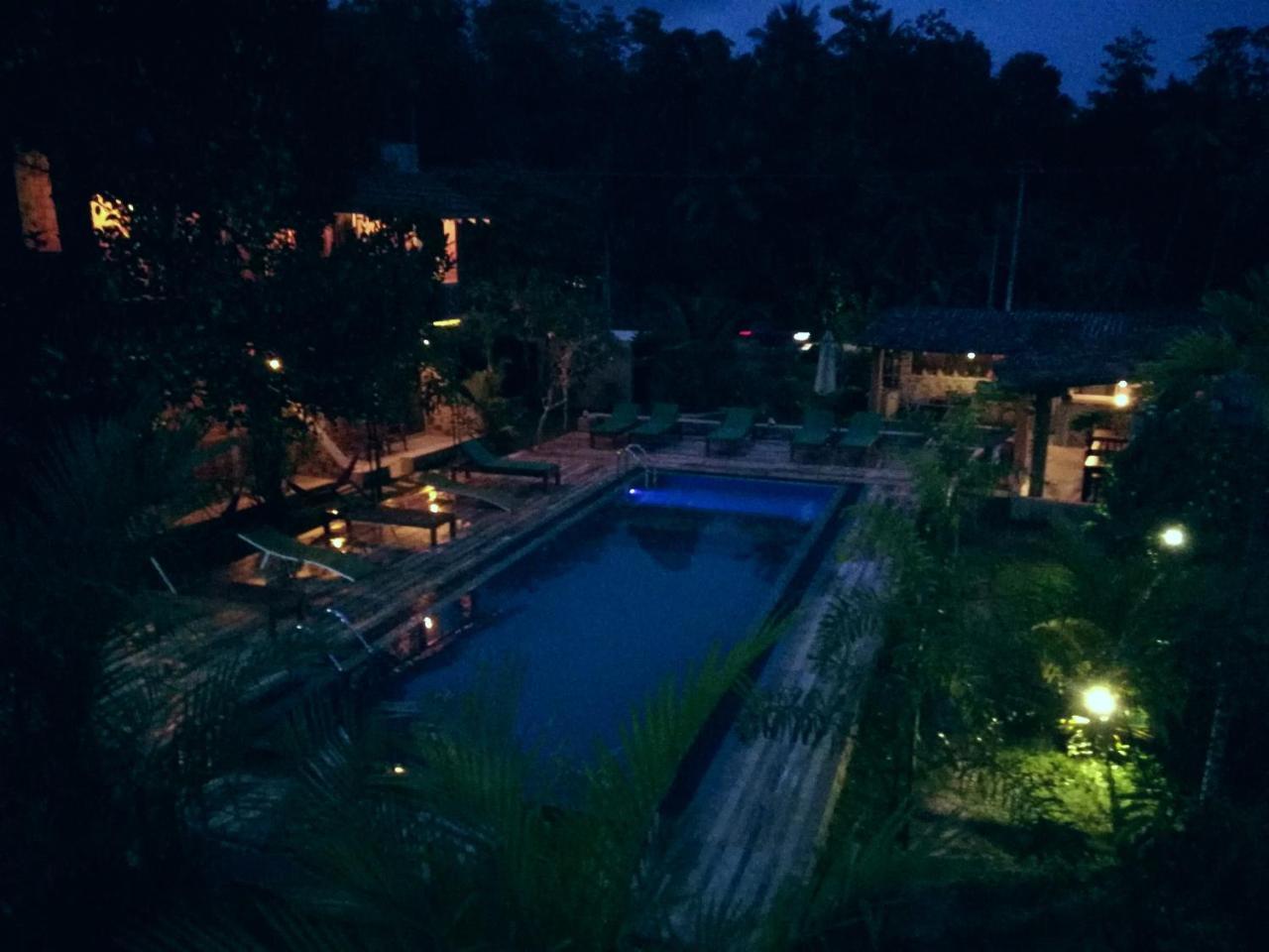 Lavendra Villa Mirissa Buitenkant foto